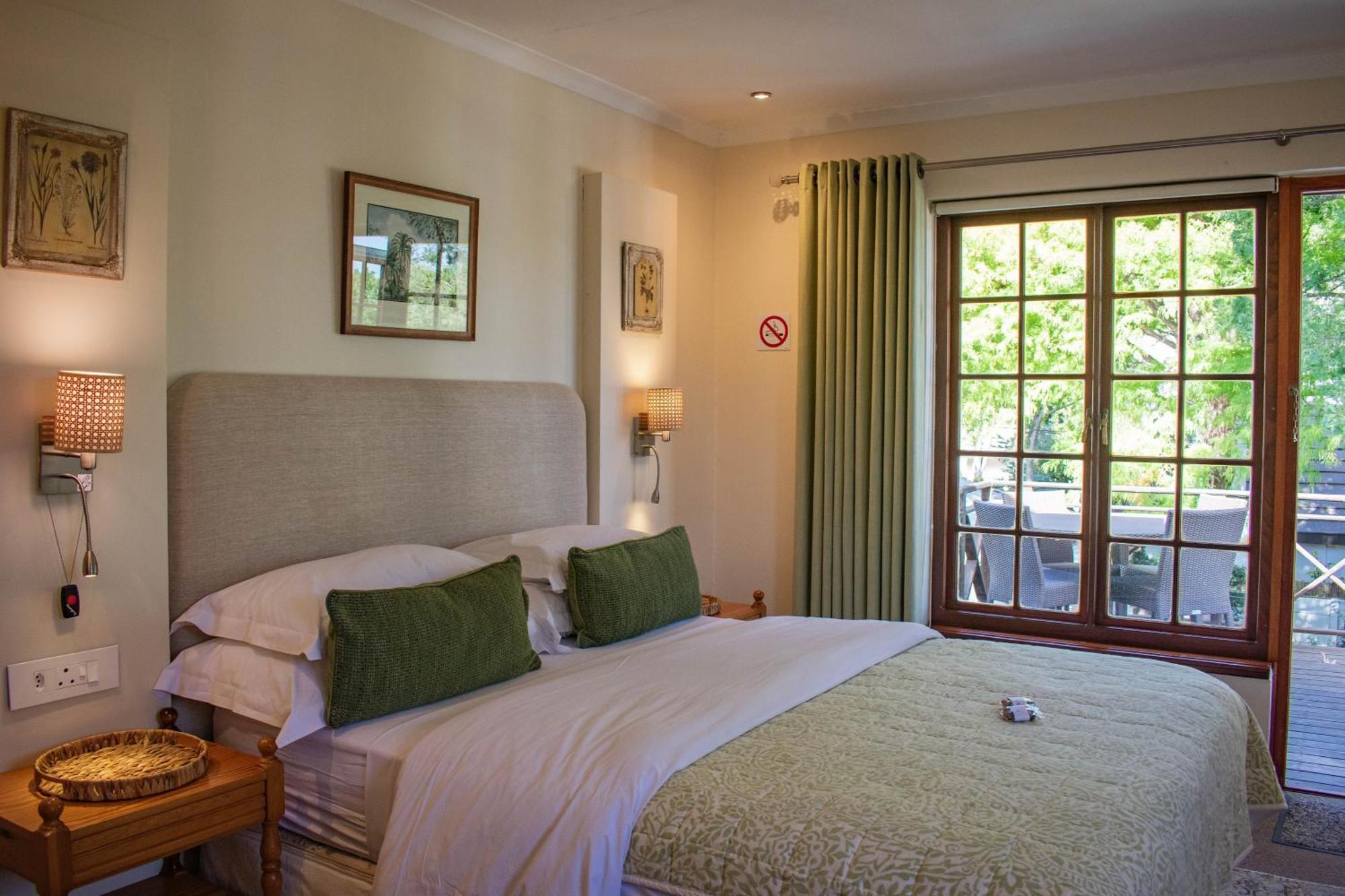 5 Seasons Guest House สเตลเลนบอช ภายนอก รูปภาพ