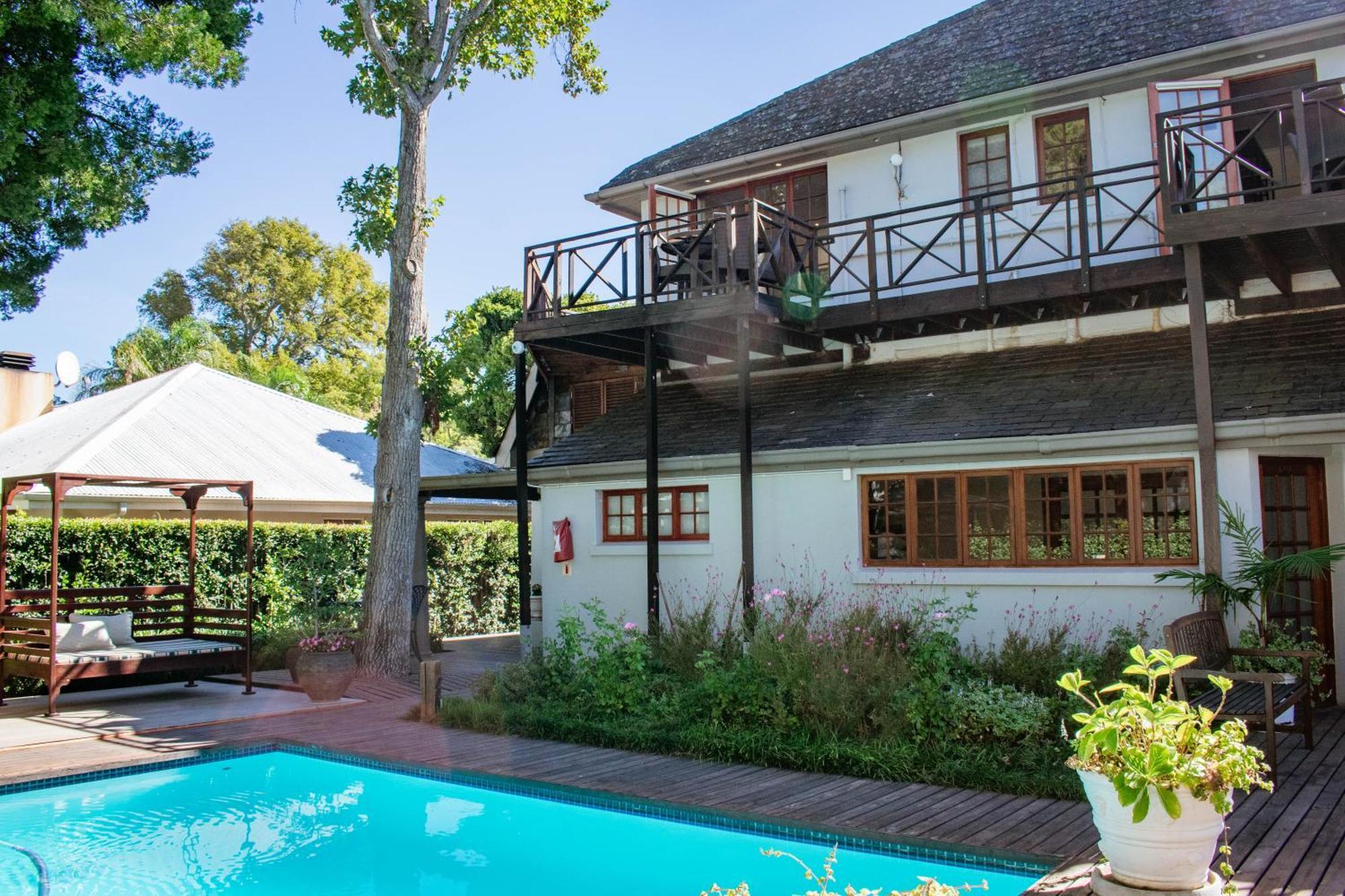 5 Seasons Guest House สเตลเลนบอช ภายนอก รูปภาพ