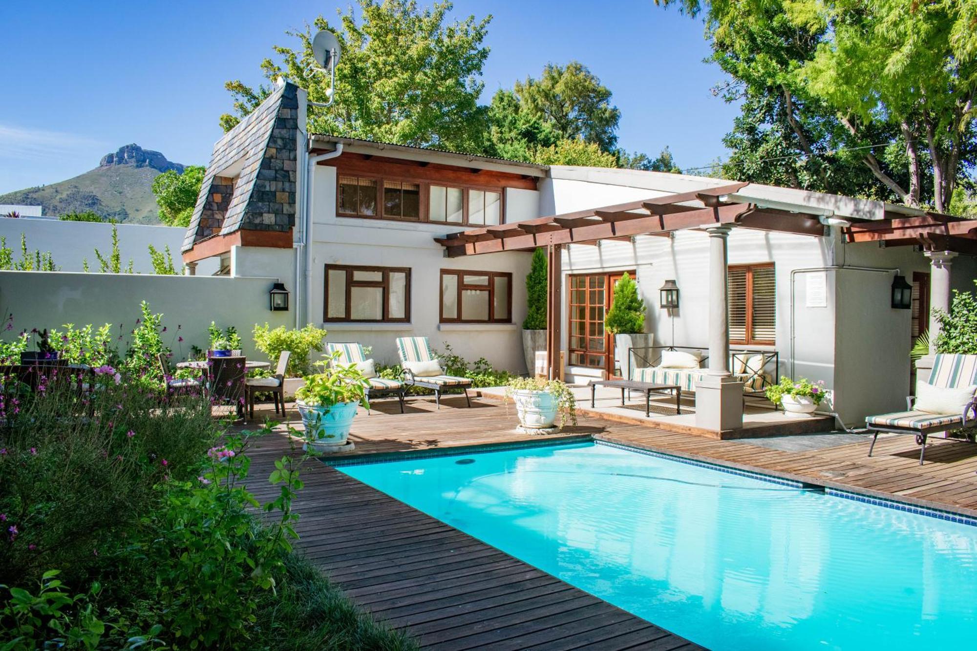 5 Seasons Guest House สเตลเลนบอช ภายนอก รูปภาพ