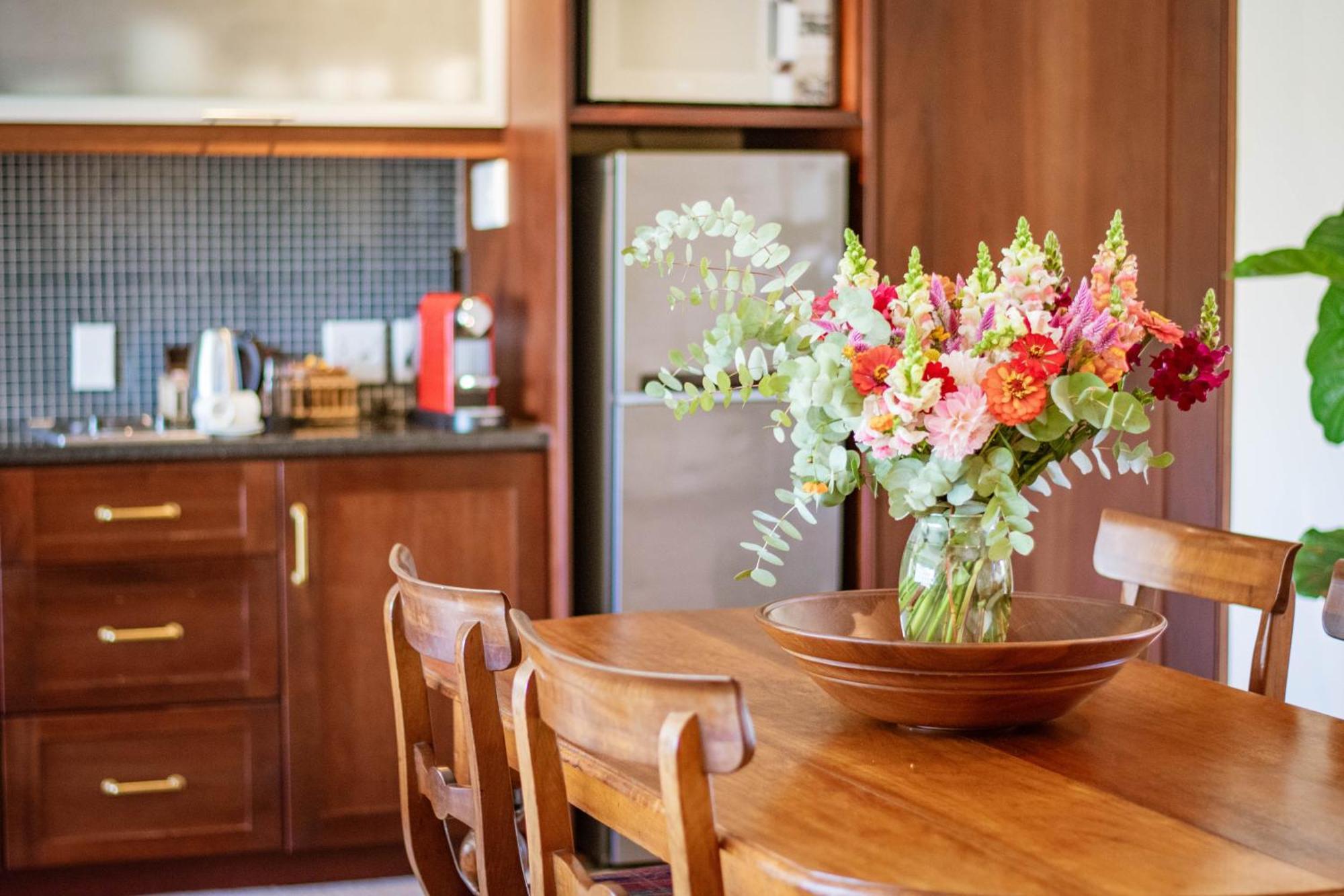 5 Seasons Guest House สเตลเลนบอช ภายนอก รูปภาพ