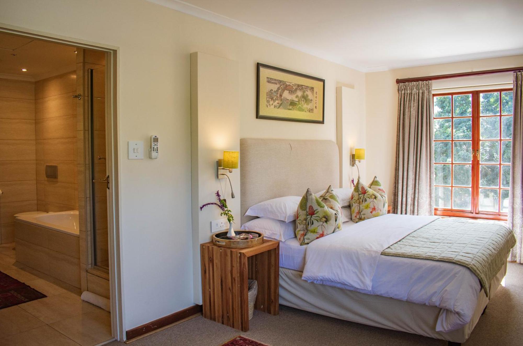 5 Seasons Guest House สเตลเลนบอช ภายนอก รูปภาพ