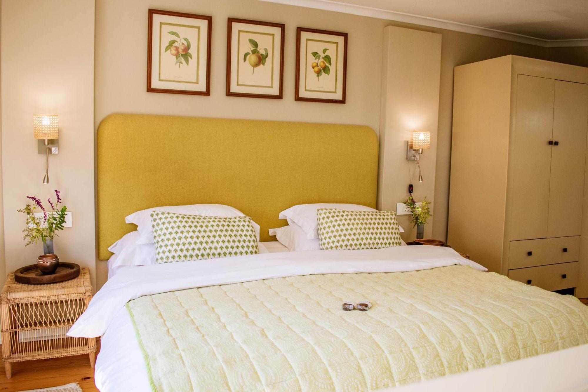 5 Seasons Guest House สเตลเลนบอช ภายนอก รูปภาพ