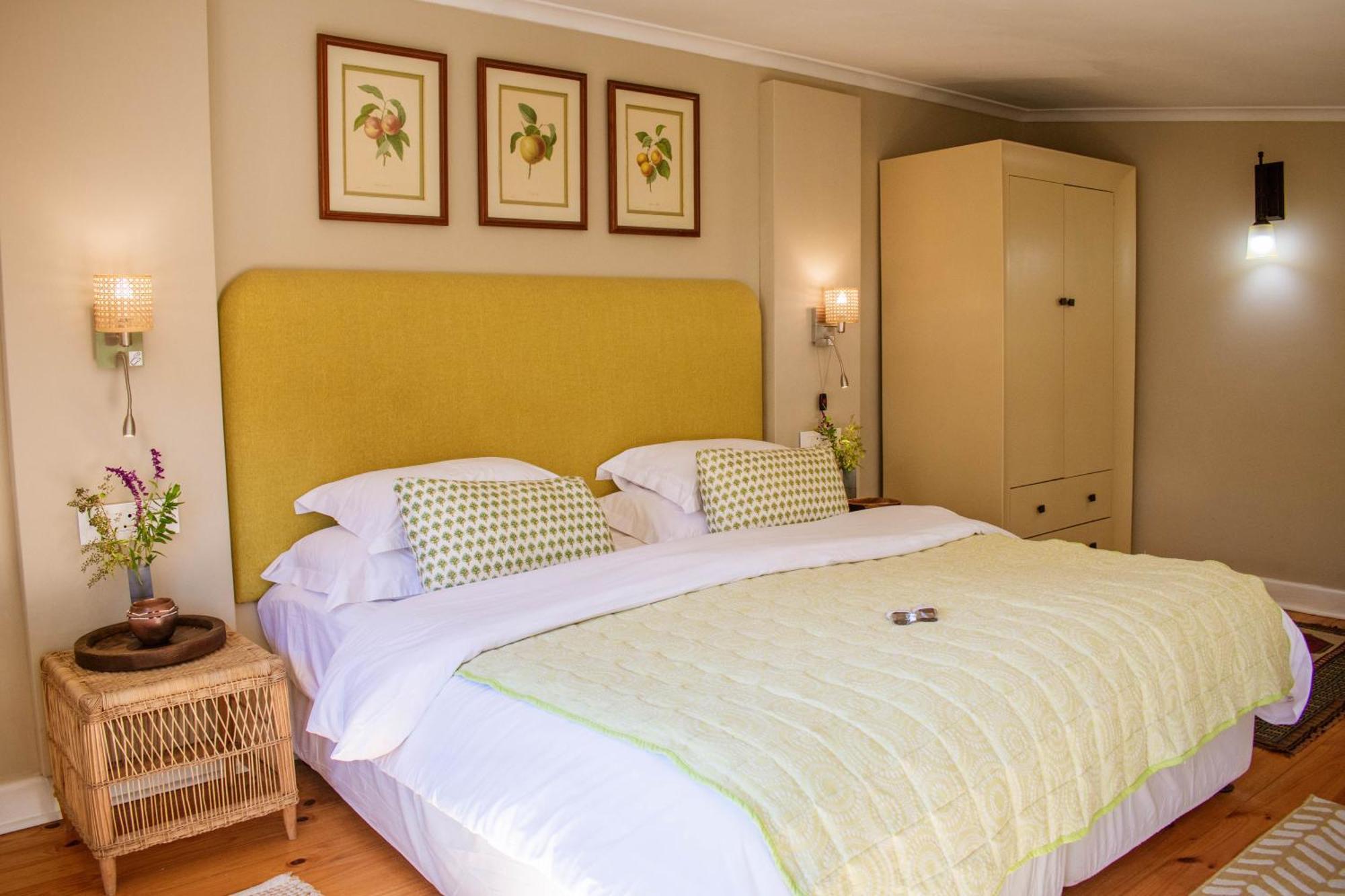 5 Seasons Guest House สเตลเลนบอช ภายนอก รูปภาพ