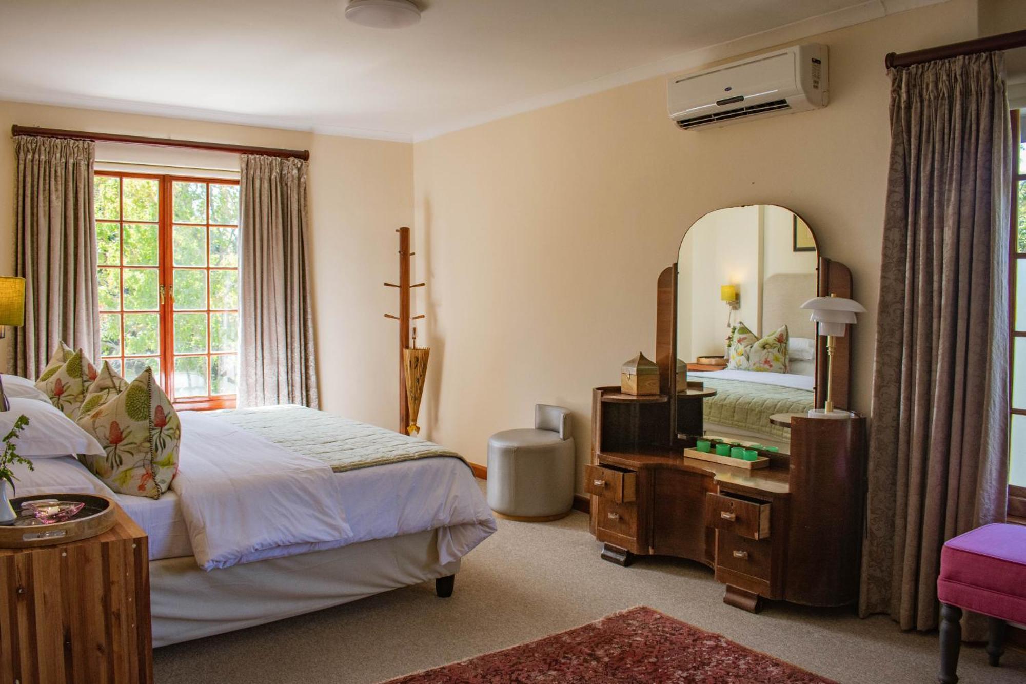 5 Seasons Guest House สเตลเลนบอช ภายนอก รูปภาพ