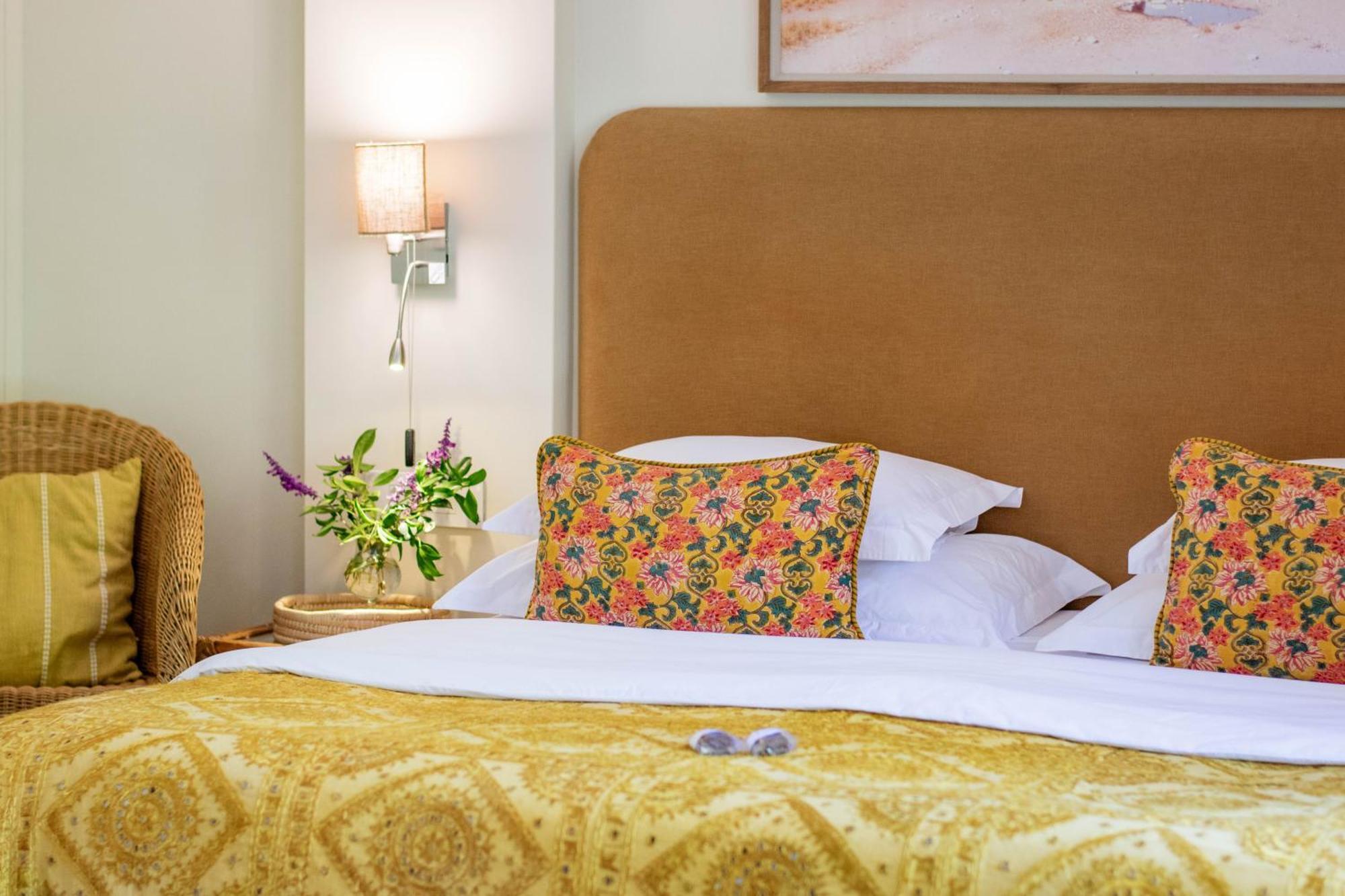 5 Seasons Guest House สเตลเลนบอช ภายนอก รูปภาพ